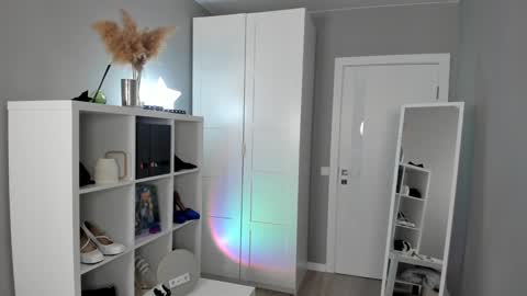 Gin online show from 3, 2, 2025