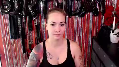Snapshot of gina_hotlick chatting on 16, 7, 2026 gina_hotlick online show from 16, 7, 2026