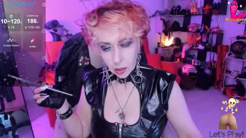 Gina Moor online show from 7, 11, 2025