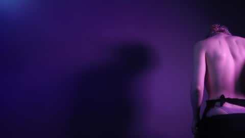        im expecting 350 thumbs up on my altar   online show from 31, 12, 2024