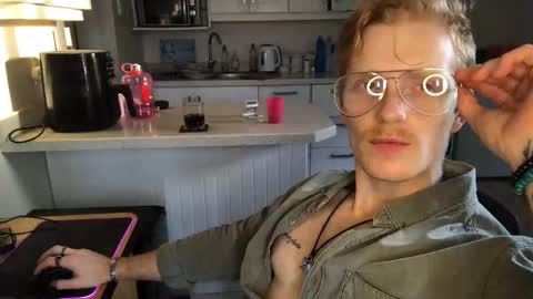 Jay online show from 10, 9, 2025