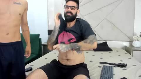 gio_lorenz online show from 9, 9, 2025