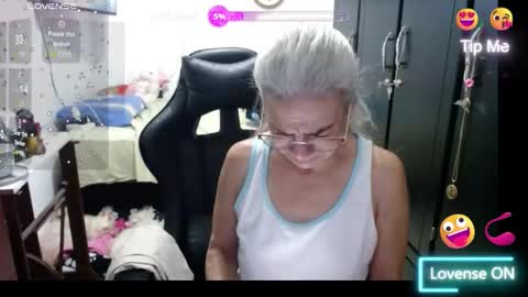 Snapshot of giorgia_xue53 chatting on 18, 3, 2026 Mary online show from 18, 3, 2026