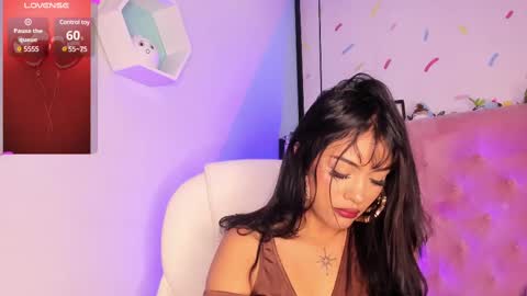 Snapshot of giovanna_oliveira chatting on 17, 2, 2025 Giovanna online show from 17, 2, 2025