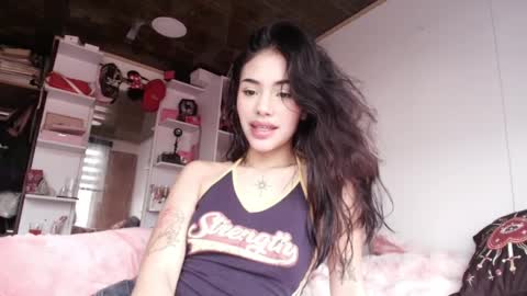 Snapshot of giovanna_oliveria chatting on 25, 3, 2026 giovanna_oliveria online show from 25, 3, 2026