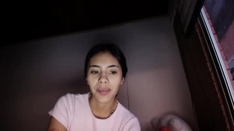 Snapshot of giovanna_oliveria chatting on 22, 4, 2026 giovanna_oliveria online show from 22, 4, 2026