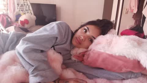 Snapshot of giovanna_oliveria chatting on 30, 5, 2026 giovanna_oliveria online show from 30, 5, 2026