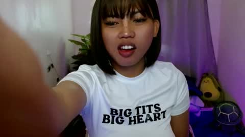 Snapshot of girl2rememberxxx chatting on 7, 1, 2025 YOUR GIRL AXIE online show from 7, 1, 2025