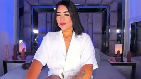 GIRL GRAY online show from 22, 6, 2026
