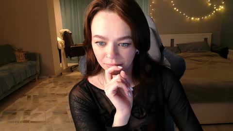 Snapshot of girl_happiness chatting on 29, 12, 2024 Secret online show from 29, 12, 2024