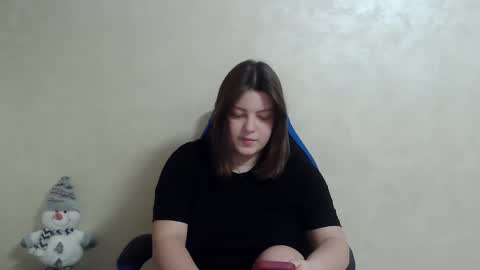 Snapshot of girl_leya chatting on 27, 12, 2024 girl_leya online show from 27, 12, 2024
