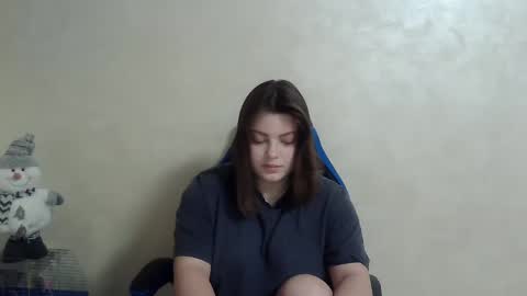 Snapshot of girl_leya chatting on 13, 1, 2025 girl_leya online show from 13, 1, 2025