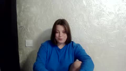 Snapshot of girl_leya chatting on 15, 12, 2025 girl_leya online show from 15, 12, 2025