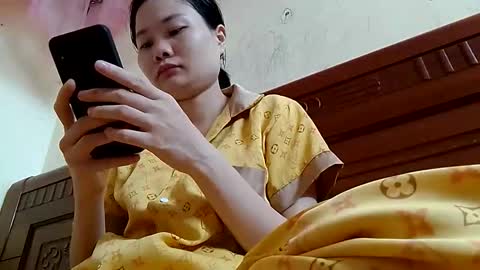 Snapshot of girlbaee chatting on 17, 10, 2025 Babe online show from 17, 10, 2025