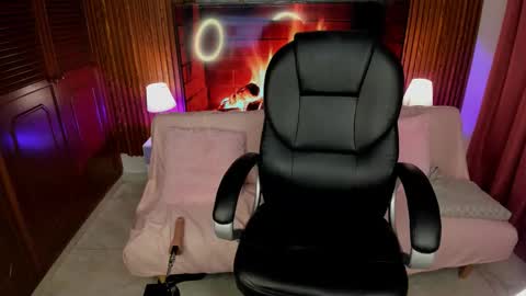 Isabella online show from 4, 2, 2026