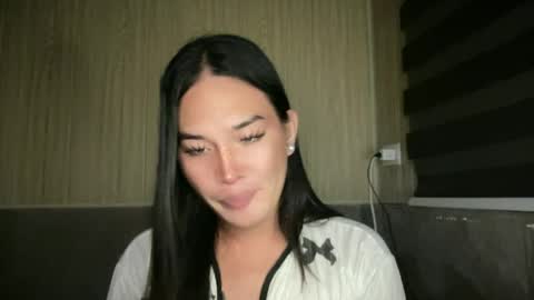 Snapshot of girlthatuneedrhainexxx chatting on 15, 7, 2026 RHAINEEE online show from 15, 7, 2026