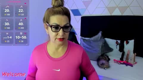 Snapshot of gisela27 chatting on 21, 10, 2025 Gisella online show from 21, 10, 2025