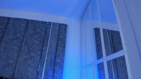     online show from 8, 10, 2025