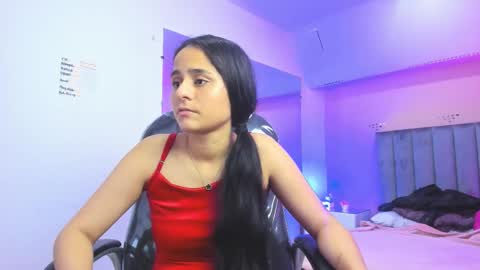 Snapshot of giselle_roldan chatting on 22, 2, 2026 GISELLE ROLDAN online show from 22, 2, 2026