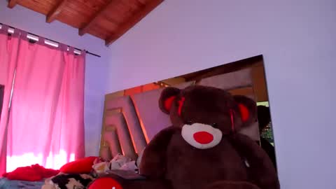 Snapshot of giselreyes1 chatting on 16, 2, 2025 . Gisel Reyes . online show from 16, 2, 2025