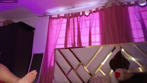 Snapshot of giselreyes1 chatting on 5, 7, 2026 . Gisel Reyes . online show from 5, 7, 2026