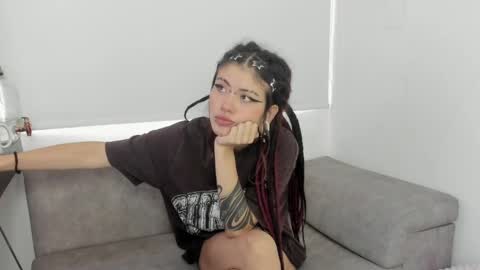 Snapshot of giulietta_mon chatting on 13, 5, 2026 Giulietta online show from 13, 5, 2026