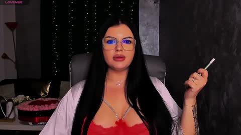 Giulia online show from 2, 12, 2024