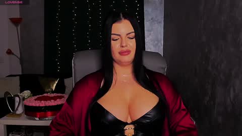 Giulia online show from 3, 12, 2024