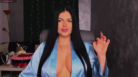 Giulia online show from 5, 12, 2024