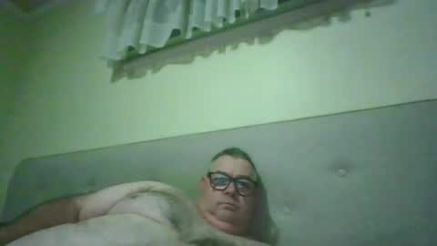 Snapshot of gixxer06 chatting on 3, 6, 2026 bi Gixxer online show from 3, 6, 2026