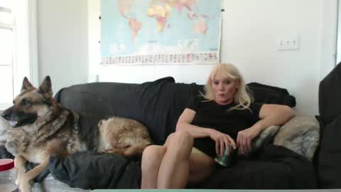 Snapshot of gizi_ilka chatting on 20, 1, 2025 Terri online show from 20, 1, 2025