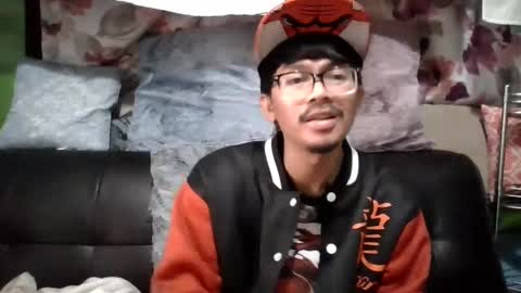 Snapshot of glennbunnylovedaddy69 chatting on 9, 9, 2025 glennbunnylovedaddy69 online show from 9, 9, 2025