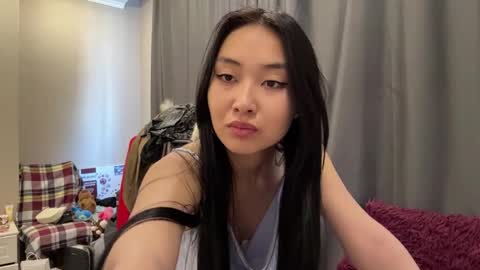 Mia online show from 2, 4, 2026