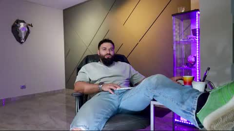 Snapshot of glennmasters chatting on 11, 3, 2025 Matthew .. for short call me Matt online show from 11, 3, 2025