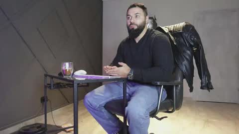 Snapshot of glennmasters chatting on 7, 11, 2025 Matthew .. for short call me Matt online show from 7, 11, 2025