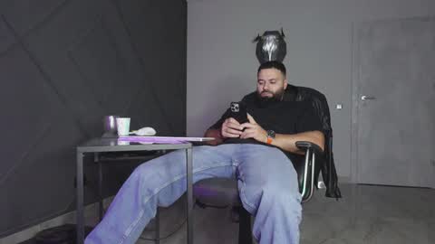 Snapshot of glennmasters chatting on 9, 11, 2025 Matthew .. for short call me Matt online show from 9, 11, 2025