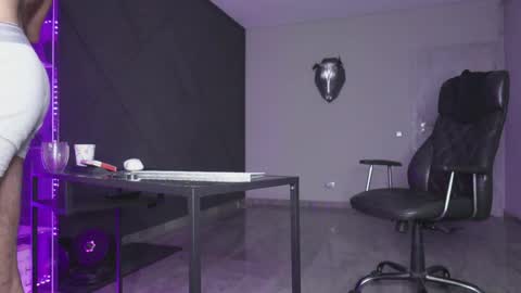 Snapshot of glennmasters chatting on 18, 11, 2025 Matthew .. for short call me Matt online show from 18, 11, 2025