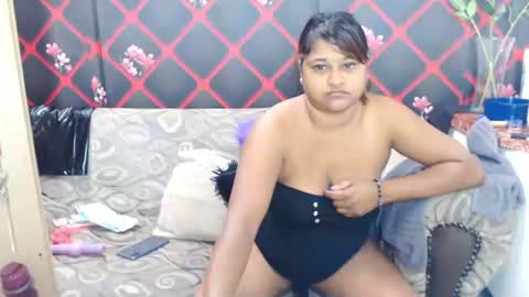 glitter candy online show from 12, 1, 2025