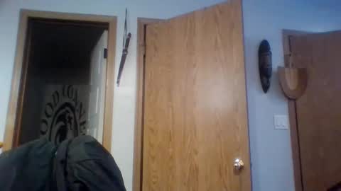 Snapshot of globalmovement chatting on 17, 1, 2025 globalmovement online show from 17, 1, 2025