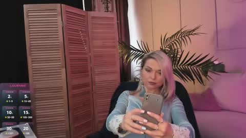 Snapshot of gloria_lovely chatting on 25, 2, 2025 Gloria online show from 25, 2, 2025