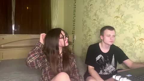 Emmy and Maks online show from 6, 3, 2026