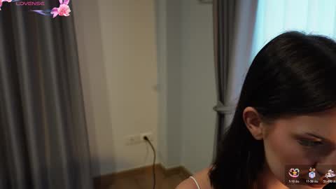 Snapshot of gloriamillss chatting on 24, 10, 2025 Gloria online show from 24, 10, 2025