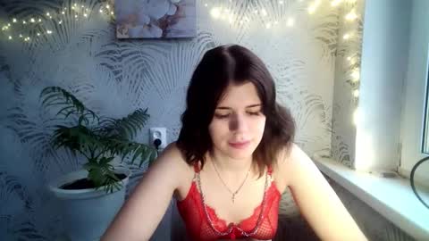 Snapshot of glossy_girl_1 chatting on 14, 11, 2025 Roxy online show from 14, 11, 2025