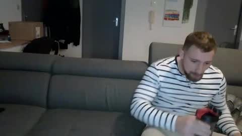 Snapshot of gnl_ chatting on 22, 12, 2025 gnl_ online show from 22, 12, 2025