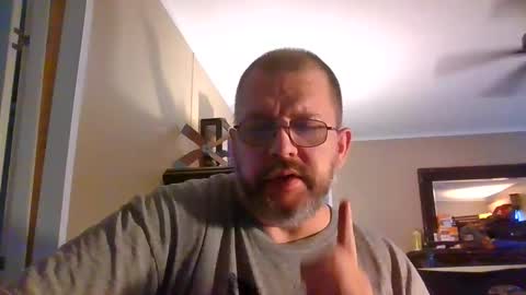 Snapshot of gobey33 chatting on 17, 9, 2025 IDKIDCIDGAF online show from 17, 9, 2025