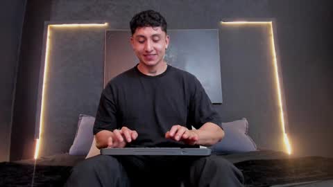 steven online show from 28, 12, 2024