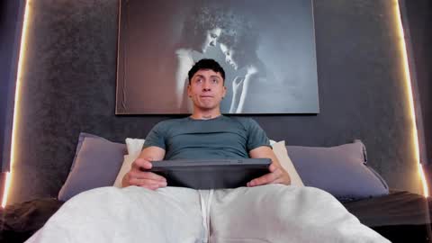 steven online show from 2, 1, 2025