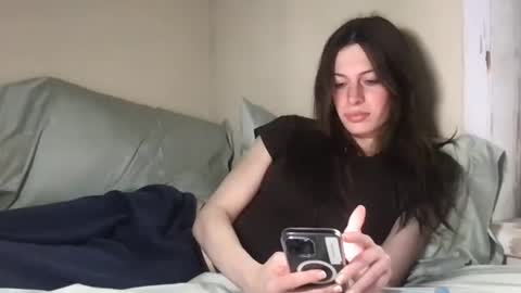 goddess_larz online show from 9, 11, 2025