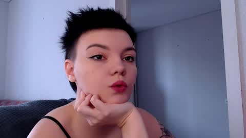 Snapshot of goddess_marilaas chatting on 30, 5, 2026 Goddess Kris online show from 30, 5, 2026