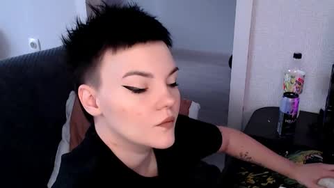 Snapshot of goddess_marilaas chatting on 31, 5, 2026 Goddess Kris online show from 31, 5, 2026